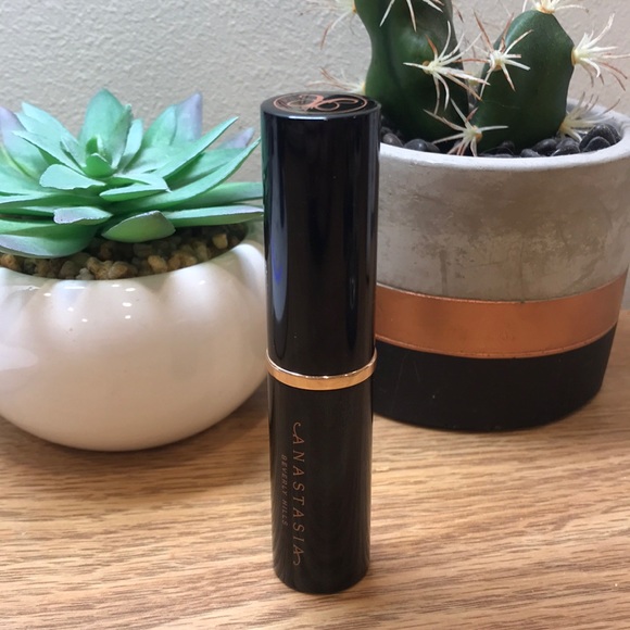 Anastasia Beverly Hills Other - Anastasia Beverly Hills Stick Foundation
